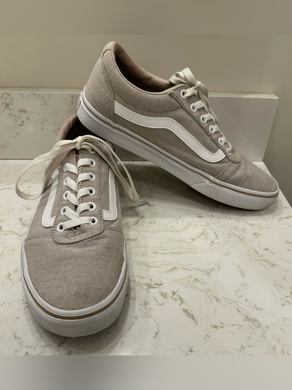 Vans Ward LO Taupe Canvas Lace-Up Sneakers Women’s 10